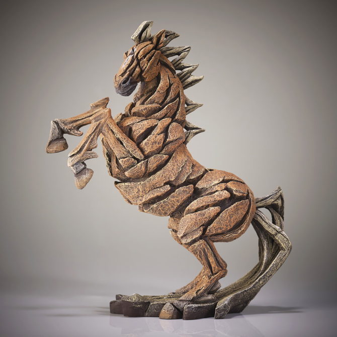 Palomino horse figure 
