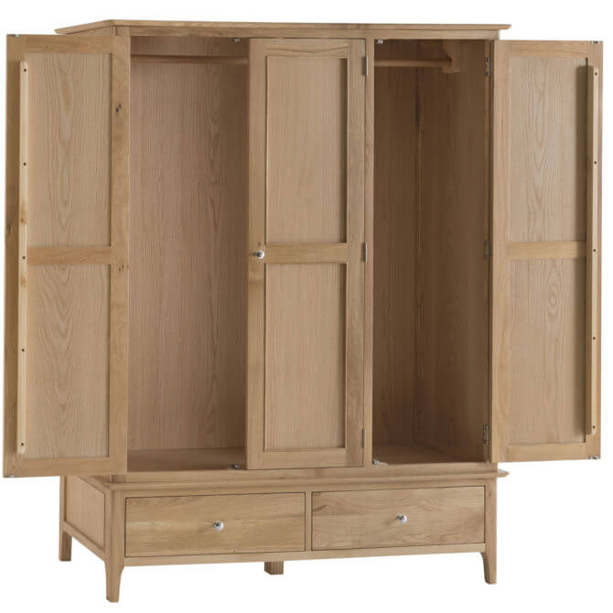 Pine and Oak Alton Oak 3 Door, 2 Drawer Wardrobe