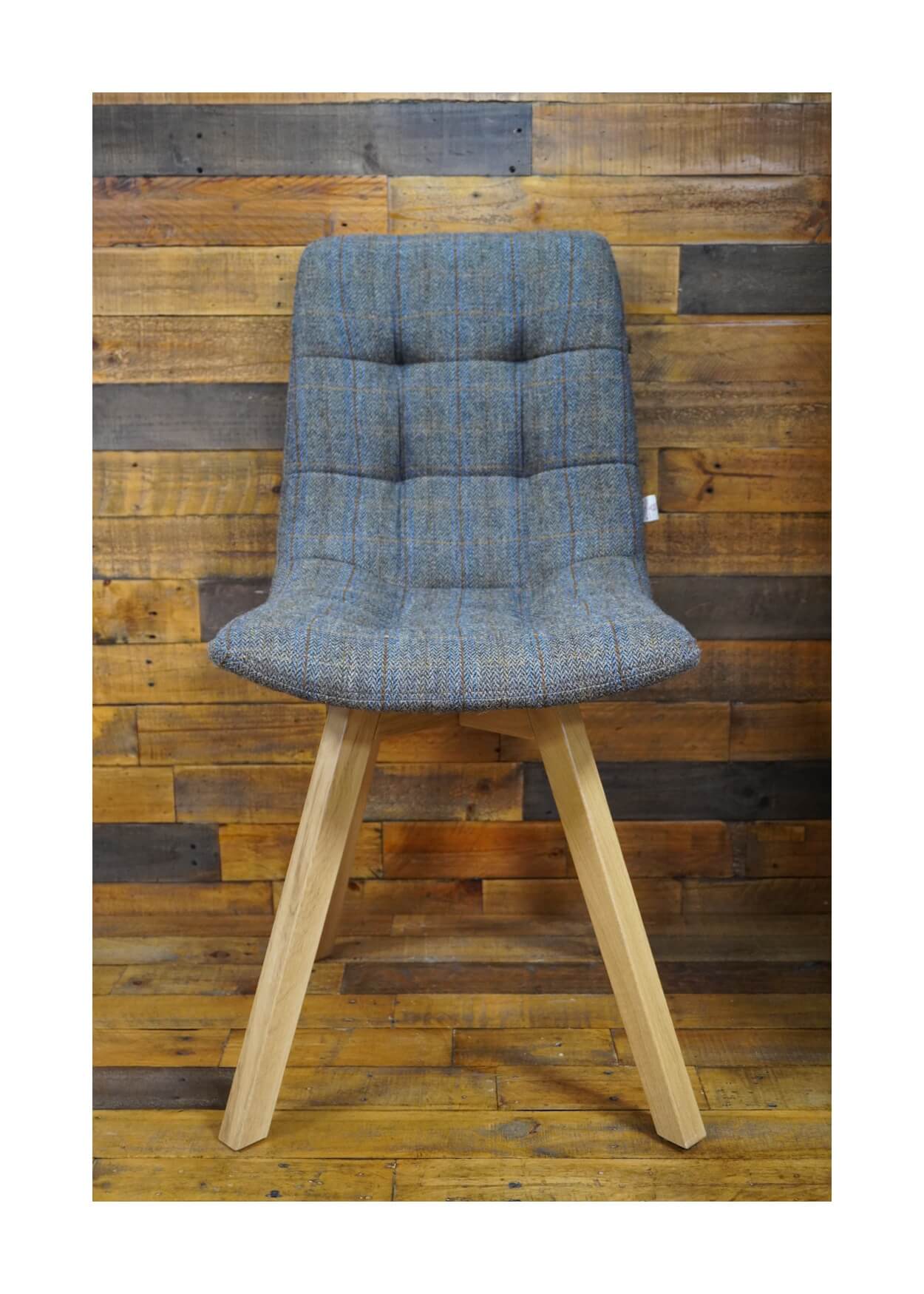 Moreland adj | Pine and Oak Pine and Oak