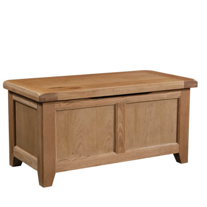 Pine and Oak Somerset Oak Blanket Box